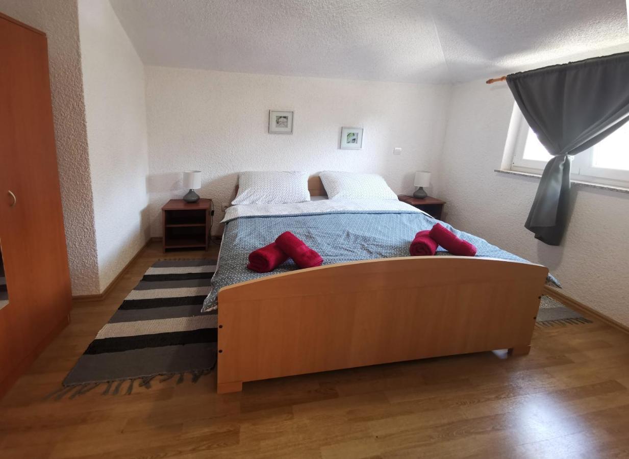 Apartman Luna Sveti Lovreč Pazenatički Exterior foto