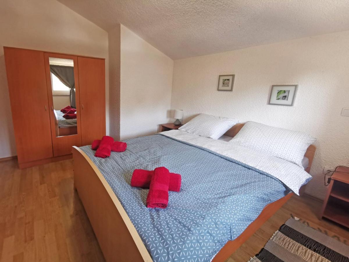 Apartman Luna Sveti Lovreč Pazenatički Exterior foto